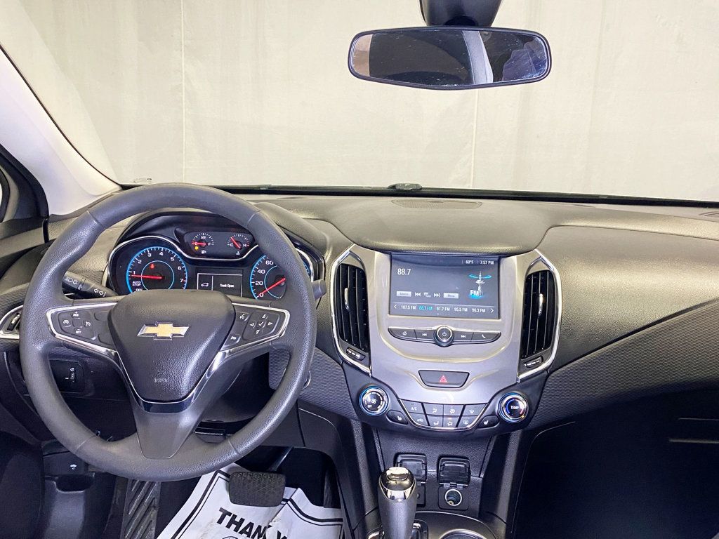 2016 Chevrolet CRUZE 4dr Sedan Automatic LT - 22943791 - 37