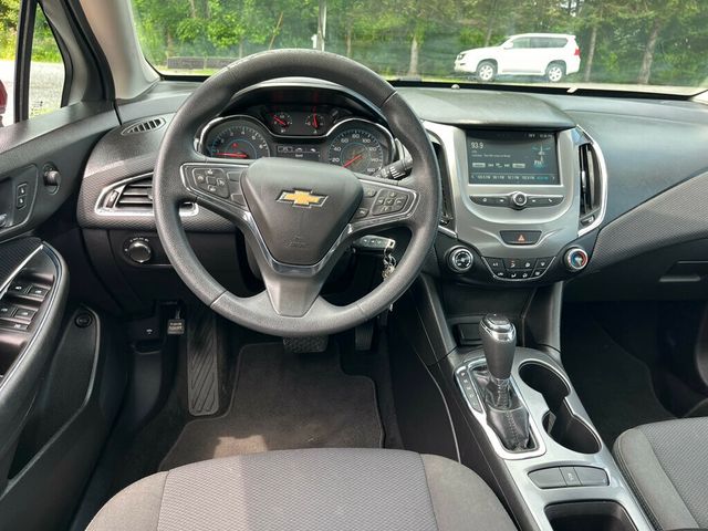 2016 Chevrolet CRUZE FUEL EFFICIENT & RELIABLE - 23055643 - 11
