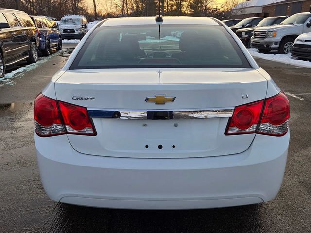 2016 Chevrolet Cruze Limited 2LT Sedan 4D - 22989100 - 10