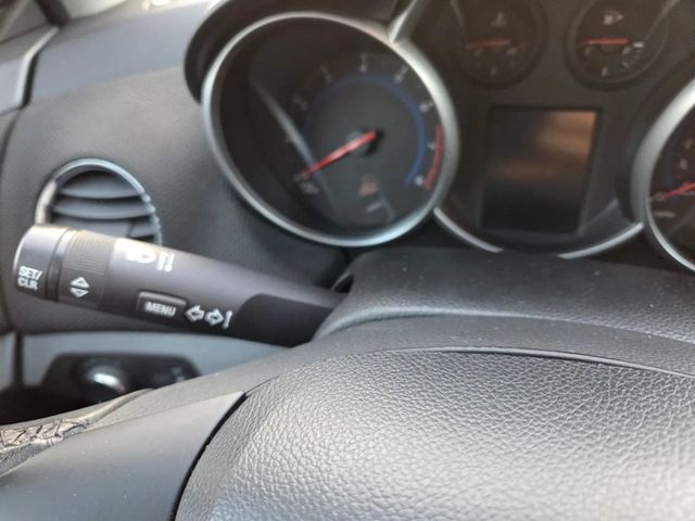 2016 Chevrolet Cruze Limited 2LT Sedan 4D - 22989100 - 28