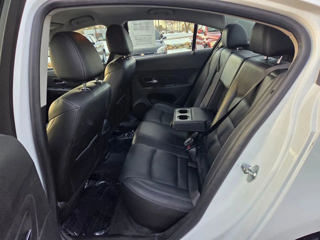 2016 Chevrolet Cruze Limited 2LT Sedan 4D - 22989100 - 3