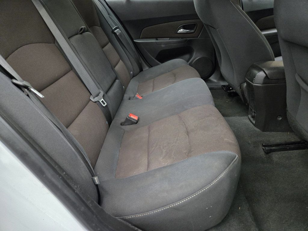 2016 Chevrolet Cruze Limited 4dr Sedan Automatic LT w/1LT - 22933787 - 10