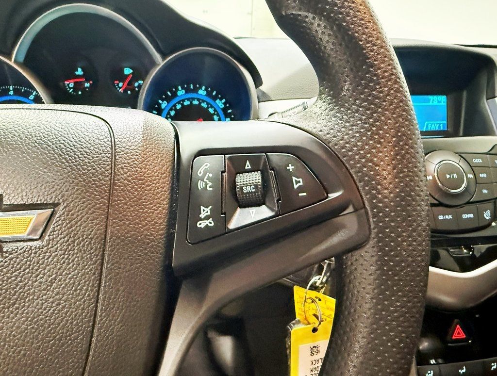 2016 Chevrolet Cruze Limited 4dr Sedan Automatic LT w/1LT - 22928486 - 9