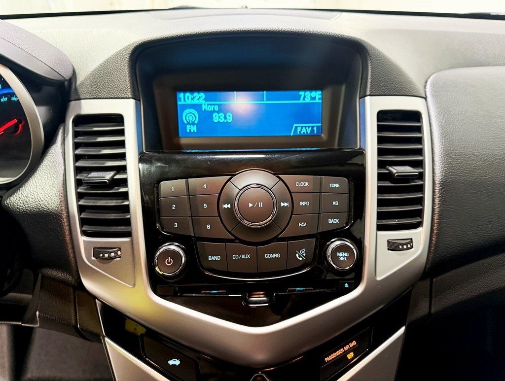 2016 Chevrolet Cruze Limited 4dr Sedan Automatic LT w/1LT - 22928486 - 13