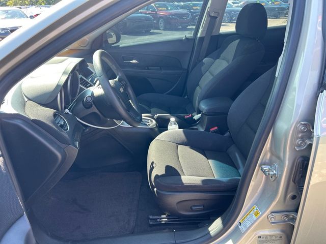 2016 Chevrolet Cruze Limited 4dr Sedan Automatic LT w/1LT - 23074221 - 7