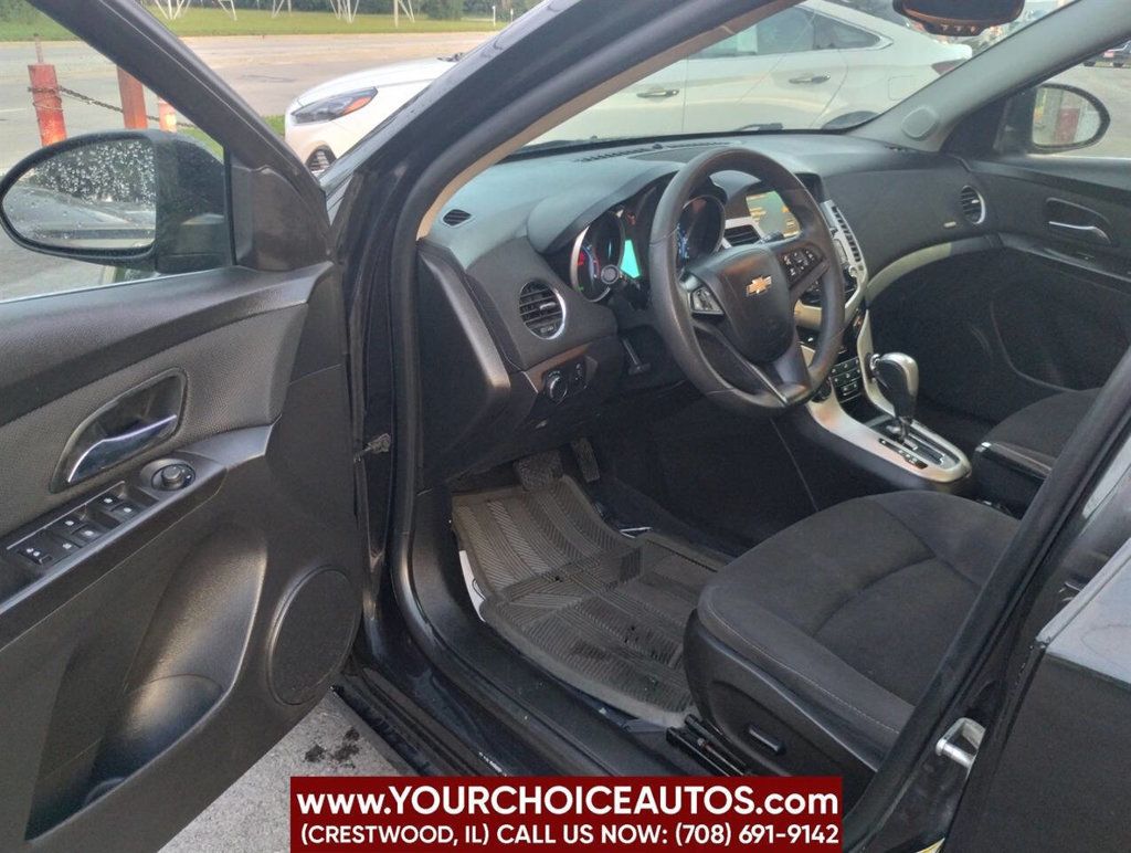 2016 Chevrolet Cruze Limited 4dr Sedan Automatic LT w/1LT - 22898484 - 11