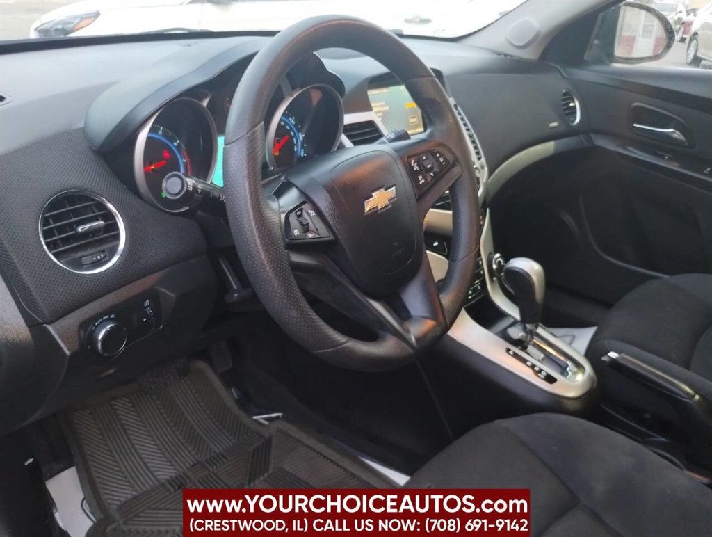 2016 Chevrolet Cruze Limited 4dr Sedan Automatic LT w/1LT - 22898484 - 12