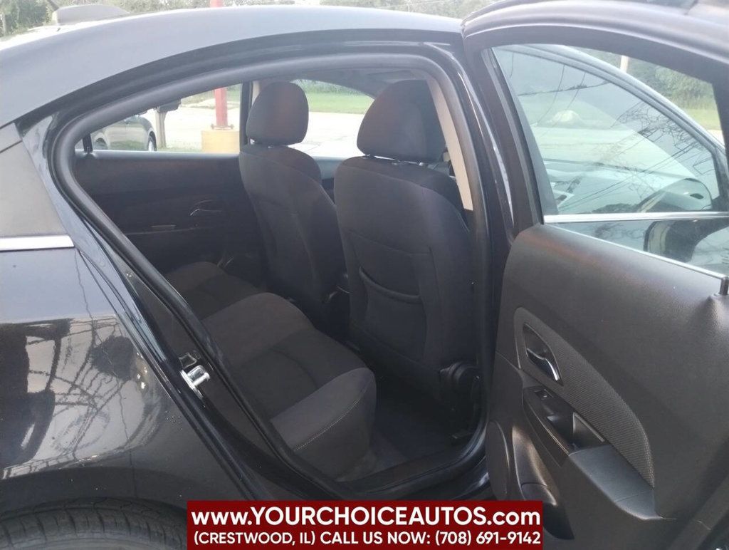 2016 Chevrolet Cruze Limited 4dr Sedan Automatic LT w/1LT - 22898484 - 16