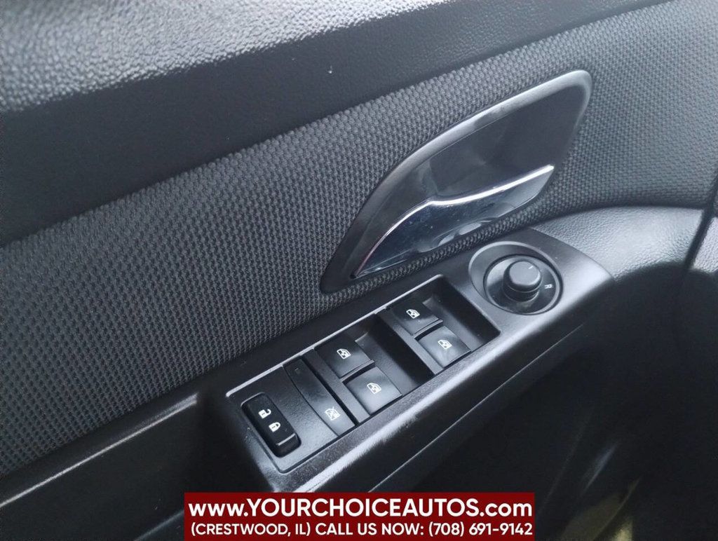 2016 Chevrolet Cruze Limited 4dr Sedan Automatic LT w/1LT - 22898484 - 26