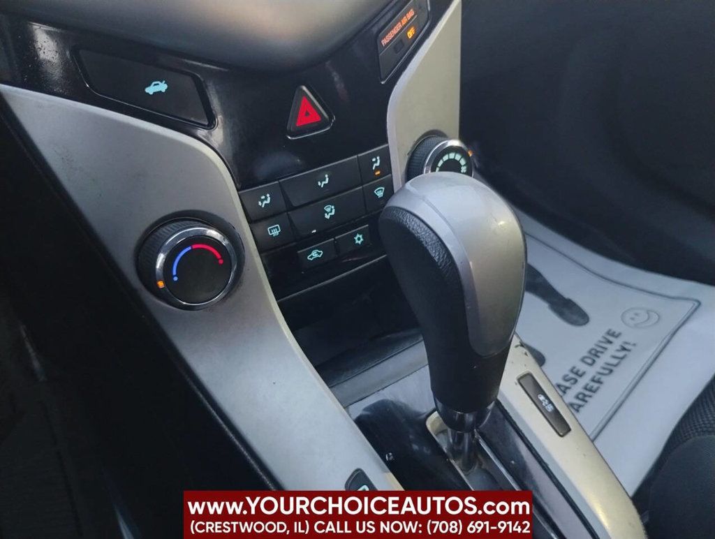 2016 Chevrolet Cruze Limited 4dr Sedan Automatic LT w/1LT - 22898484 - 28