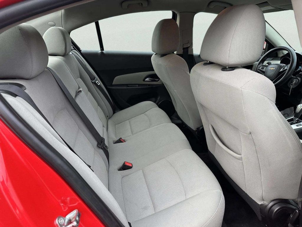 2016 Chevrolet Cruze Limited 4dr Sedan Automatic LT w/1LT - 22968427 - 13