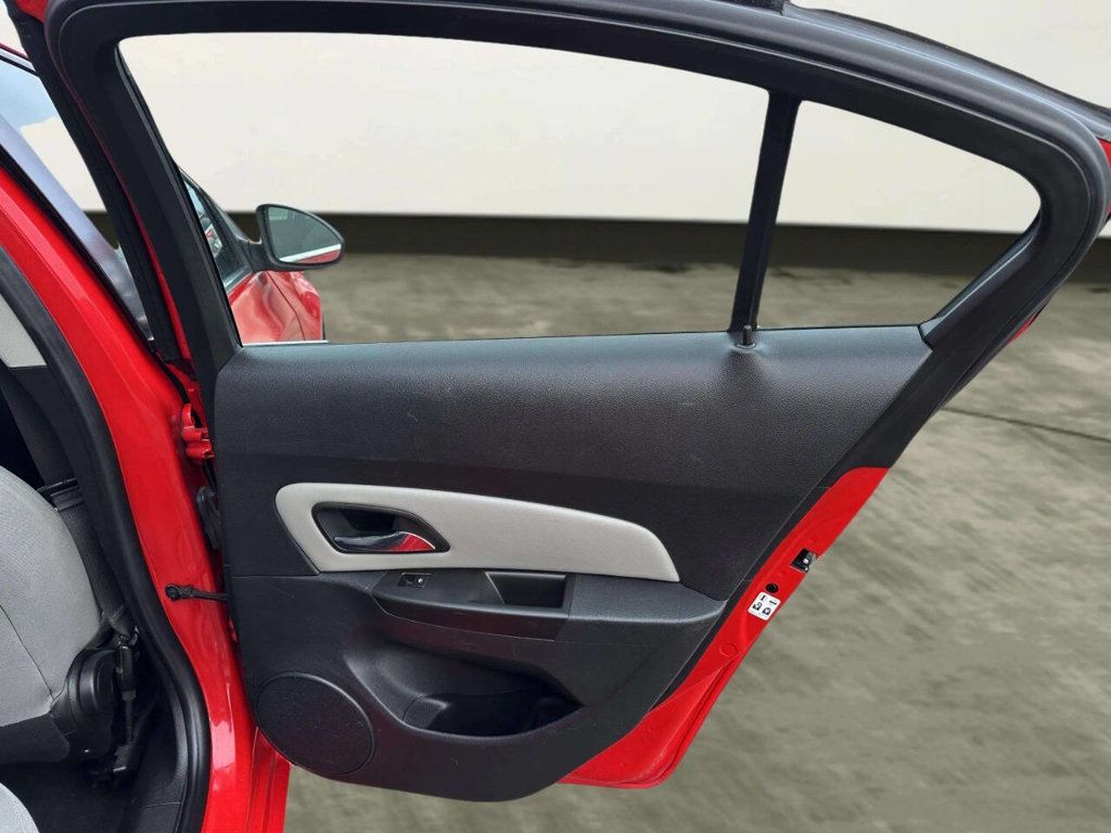 2016 Chevrolet Cruze Limited 4dr Sedan Automatic LT w/1LT - 22968427 - 14