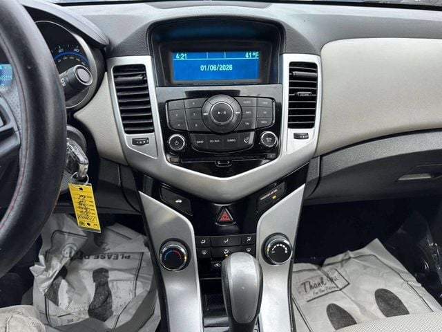 2016 Chevrolet Cruze Limited 4dr Sedan Automatic LT w/1LT - 22968427 - 25