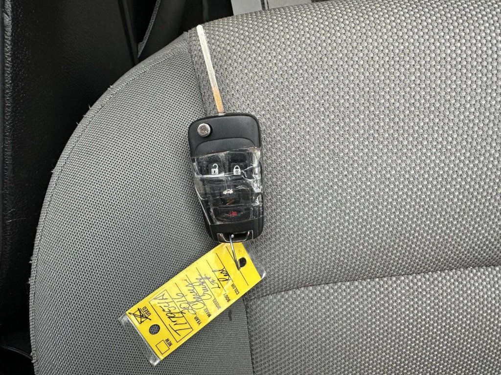 2016 Chevrolet Cruze Limited 4dr Sedan Automatic LT w/1LT - 22968427 - 27