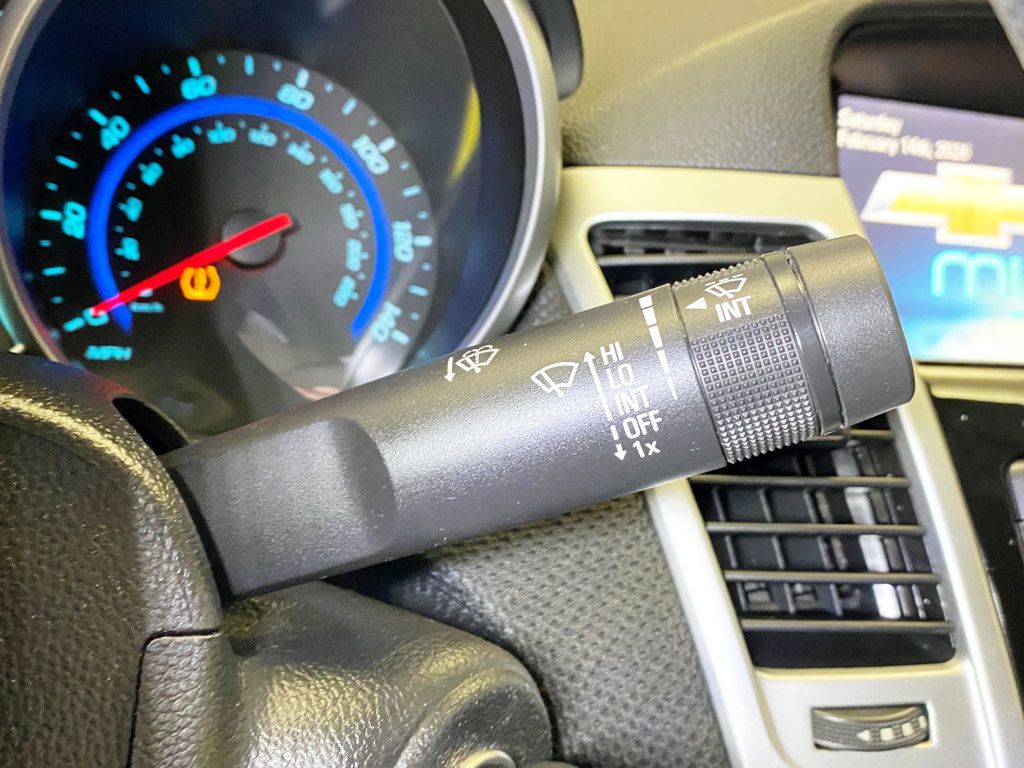 2016 Chevrolet Cruze Limited 4dr Sedan Automatic LT w/1LT - 22984468 - 22