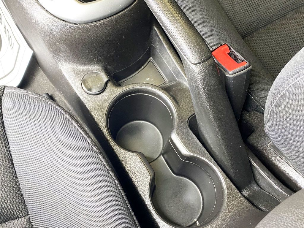 2016 Chevrolet Cruze Limited 4dr Sedan Automatic LT w/1LT - 22984468 - 28