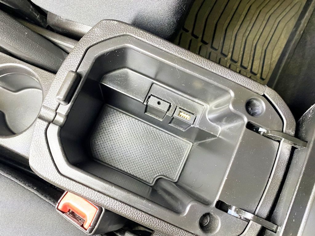 2016 Chevrolet Cruze Limited 4dr Sedan Automatic LT w/1LT - 22984468 - 29