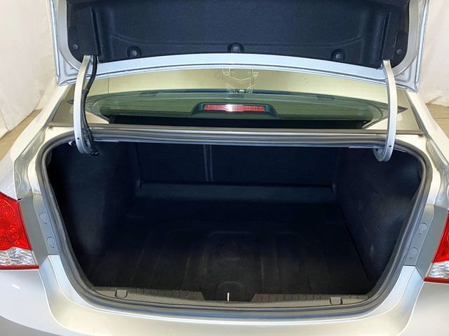 2016 Chevrolet Cruze Limited 4dr Sedan Automatic LT w/1LT - 22984468 - 43