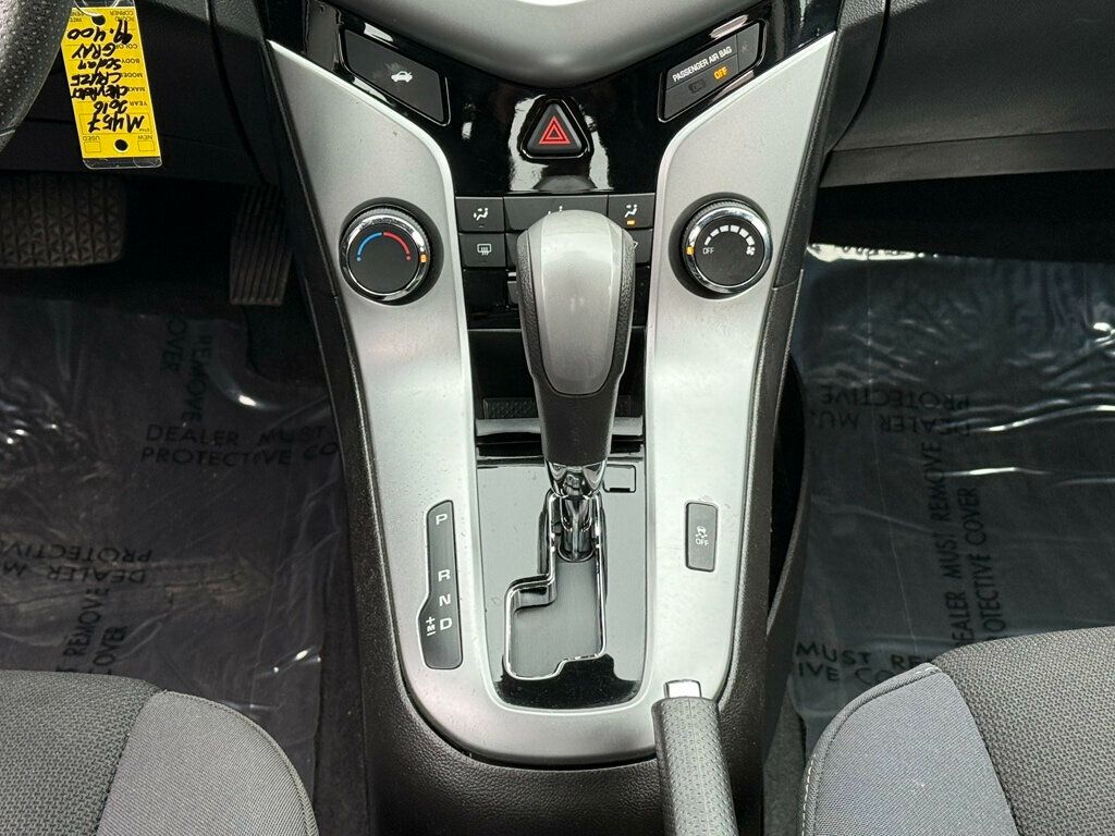 2016 Chevrolet Cruze Limited 4dr Sedan Automatic LT w/1LT - 22995295 - 18