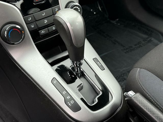 2016 Chevrolet Cruze Limited 4dr Sedan Automatic LT w/1LT - 22995295 - 21