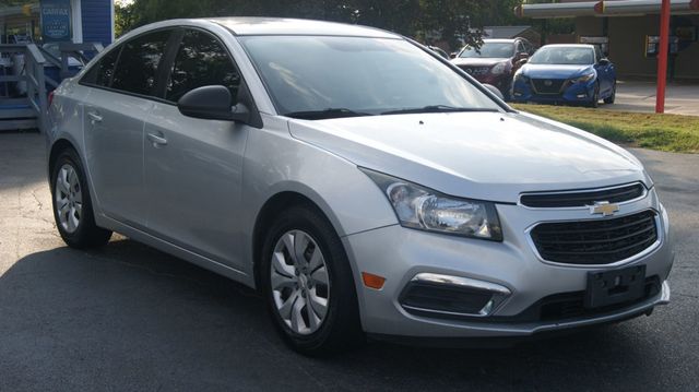 2016 Chevrolet Cruze Limited JUST SERVICED , VERY CLEAN INSIDE AND OUT  - 22909935 - 0