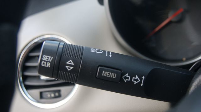 2016 Chevrolet Cruze Limited JUST SERVICED , VERY CLEAN INSIDE AND OUT  - 22909935 - 16