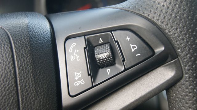 2016 Chevrolet Cruze Limited JUST SERVICED , VERY CLEAN INSIDE AND OUT  - 22909935 - 18