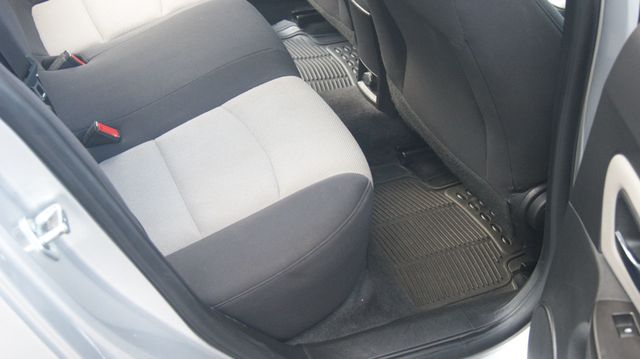 2016 Chevrolet Cruze Limited JUST SERVICED , VERY CLEAN INSIDE AND OUT  - 22909935 - 29