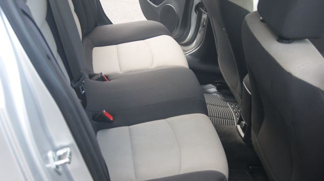 2016 Chevrolet Cruze Limited JUST SERVICED , VERY CLEAN INSIDE AND OUT  - 22909935 - 31