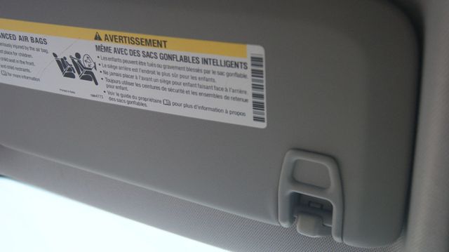 2016 Chevrolet Cruze Limited JUST SERVICED , VERY CLEAN INSIDE AND OUT  - 22909935 - 48