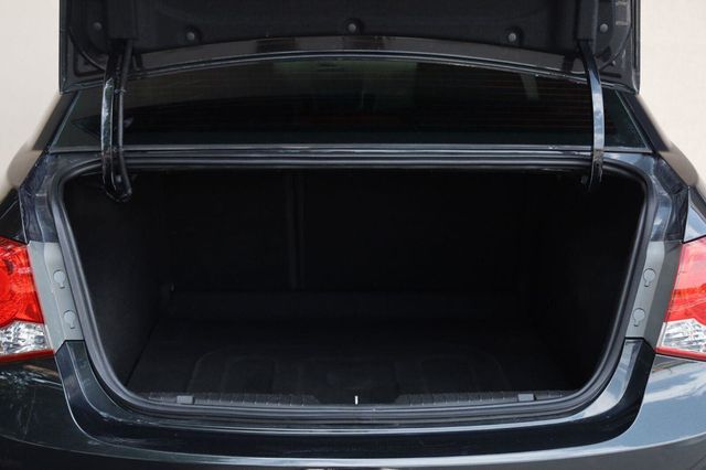 2016 Chevrolet Cruze Limited LS - 23059514 - 9