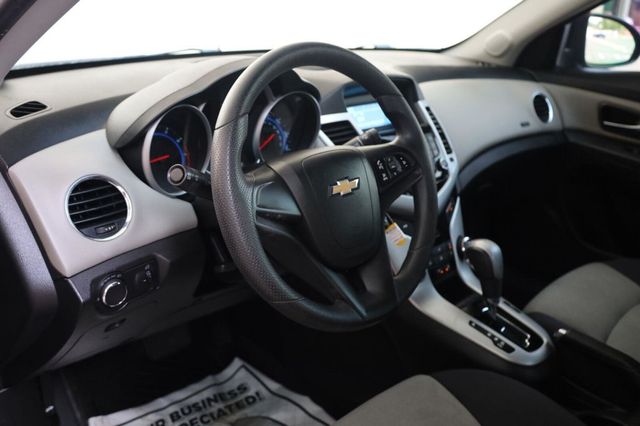 2016 Chevrolet Cruze Limited LS - 23059514 - 13