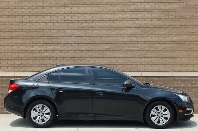 2016 Chevrolet Cruze Limited LS - 23059514 - 1