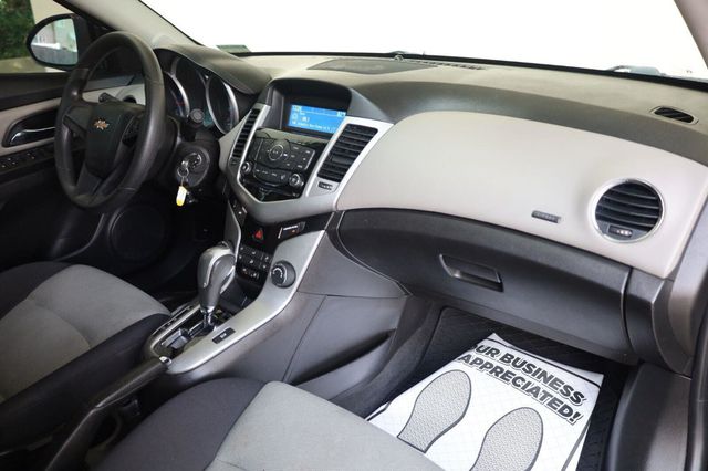 2016 Chevrolet Cruze Limited LS - 23059514 - 20