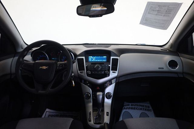 2016 Chevrolet Cruze Limited LS - 23059514 - 21