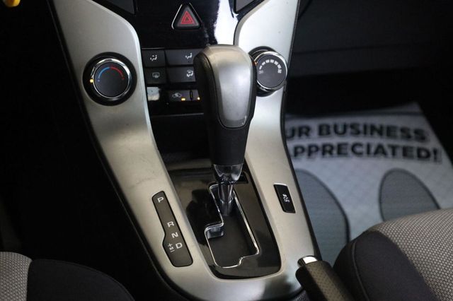 2016 Chevrolet Cruze Limited LS - 23059514 - 29