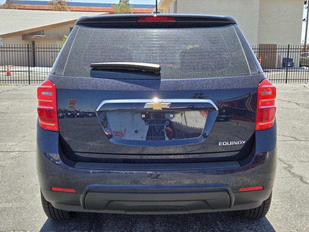 2016 Chevrolet Equinox LS photo 2