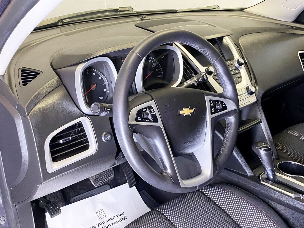 2016 Chevrolet Equinox LT photo 18