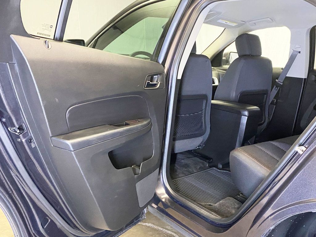 2016 Chevrolet Equinox LT photo 39