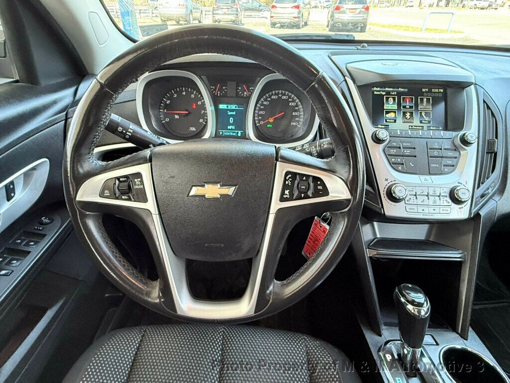 2016 Chevrolet Equinox LT photo 11