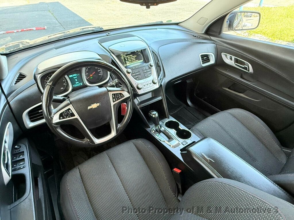 2016 Chevrolet Equinox LT photo 13