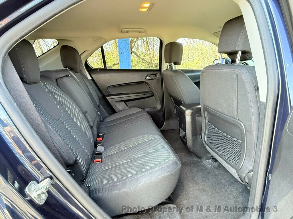 2016 Chevrolet Equinox LT photo 20