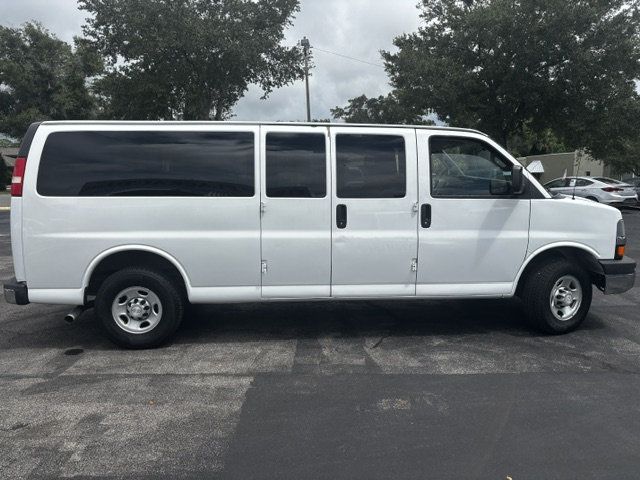 2016 Chevrolet EXPRESS 15 PASSENGER  - 23071872 - 9