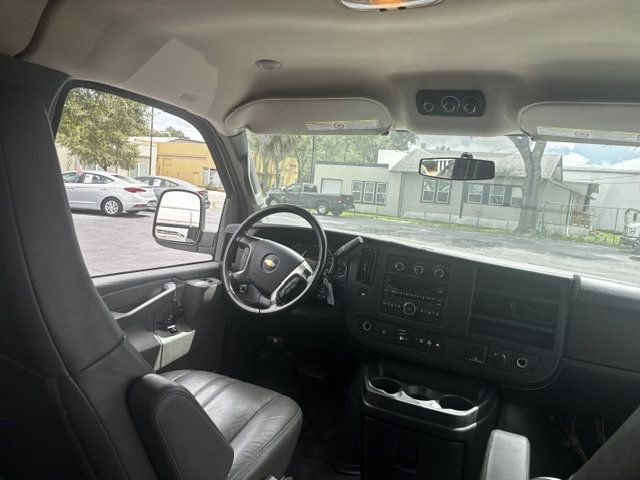 2016 Chevrolet EXPRESS 15 PASSENGER  - 23071872 - 14
