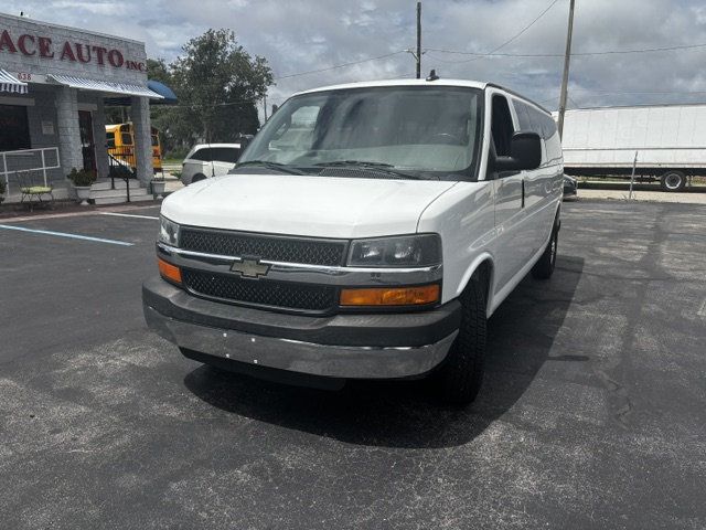 2016 Chevrolet EXPRESS 15 PASSENGER  - 23071872 - 7