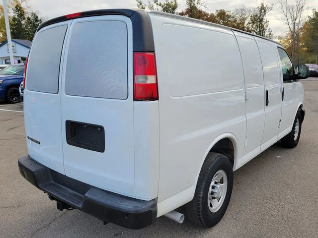 2016 Chevrolet Express 2500 Cargo Van 3D - 22940762 - 10
