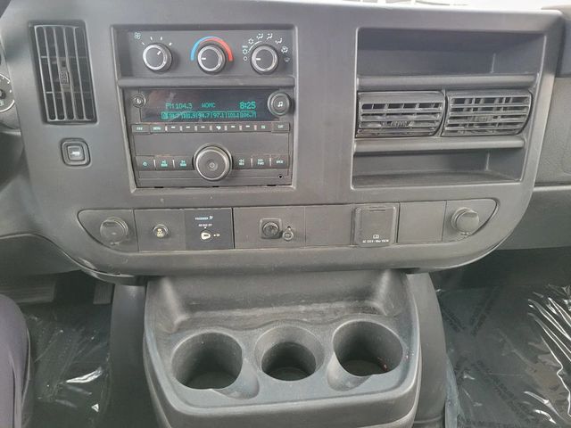 2016 Chevrolet Express 2500 Cargo Van 3D - 22940762 - 5