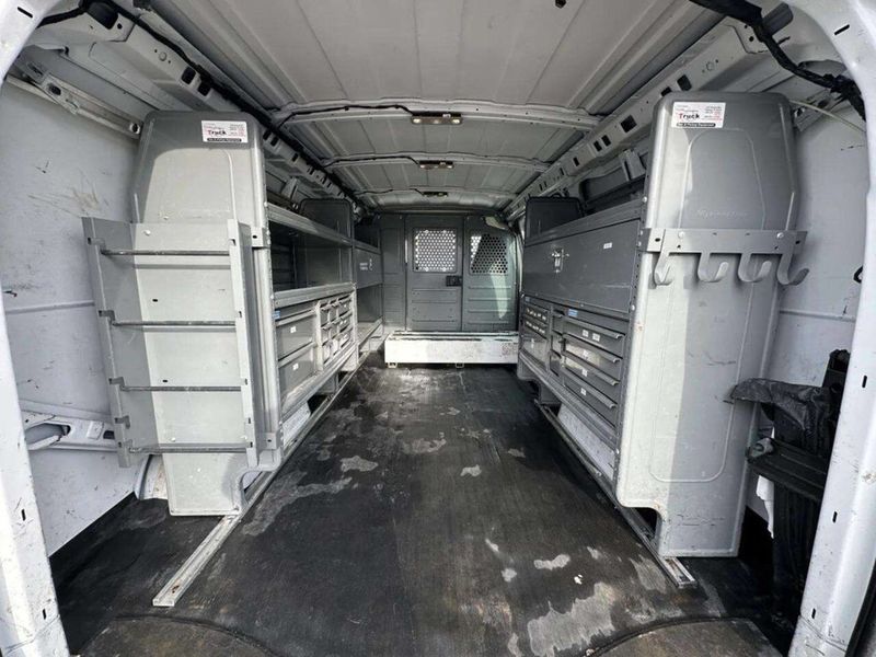 2016 Chevrolet Express Cargo Van RWD 2500 135" - 23001194 - 25