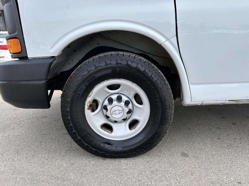 2016 Chevrolet Express Cargo Van RWD 2500 135" - 23001194 - 28