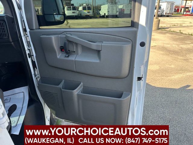 2016 Chevrolet Express Cargo Van RWD 2500 135" - 23020819 - 11